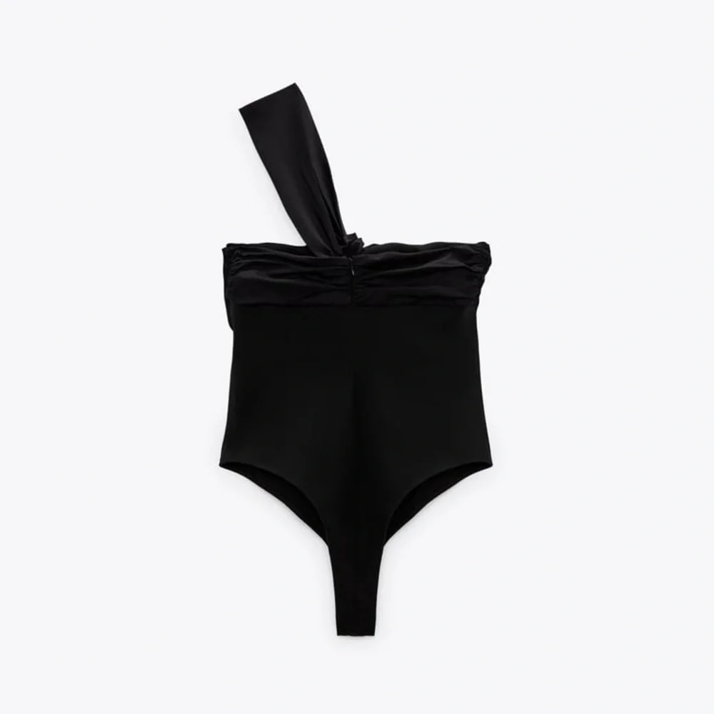 ASYMMETRICAL NECKLINE BODYSUIT - Picture 2 of 10